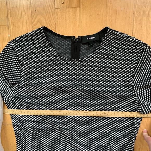 Theory dress | size 6 - Picture 2 of 4